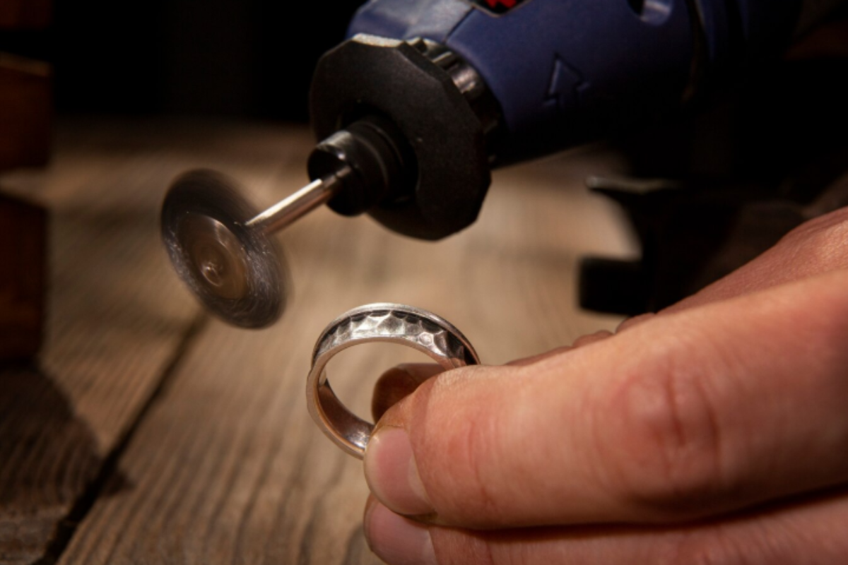 Apakah Cincin Titanium Bisa Berkarat