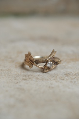Inspirasi cincin wanita elegan - Nature Motif Ring