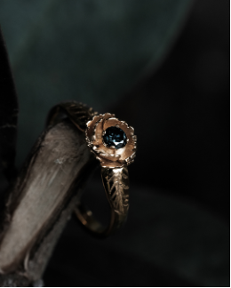 Inspirasi cincin wanita mewah - Colored Gemstone Accent rockologist