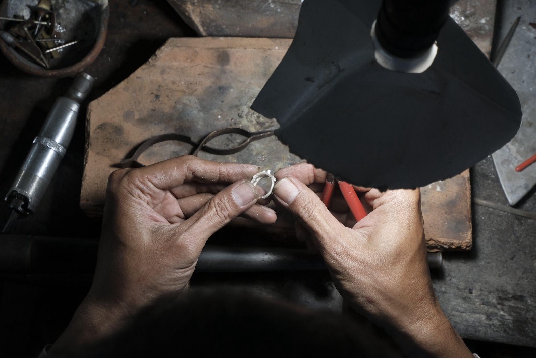 produk cincin nikah tunangan custom